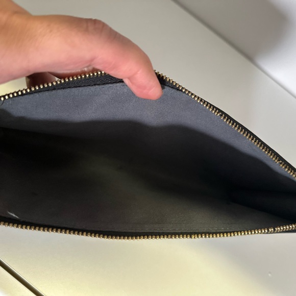 Louis Vuitton Black Epi Leather Pouchette - Picture 7 of 9